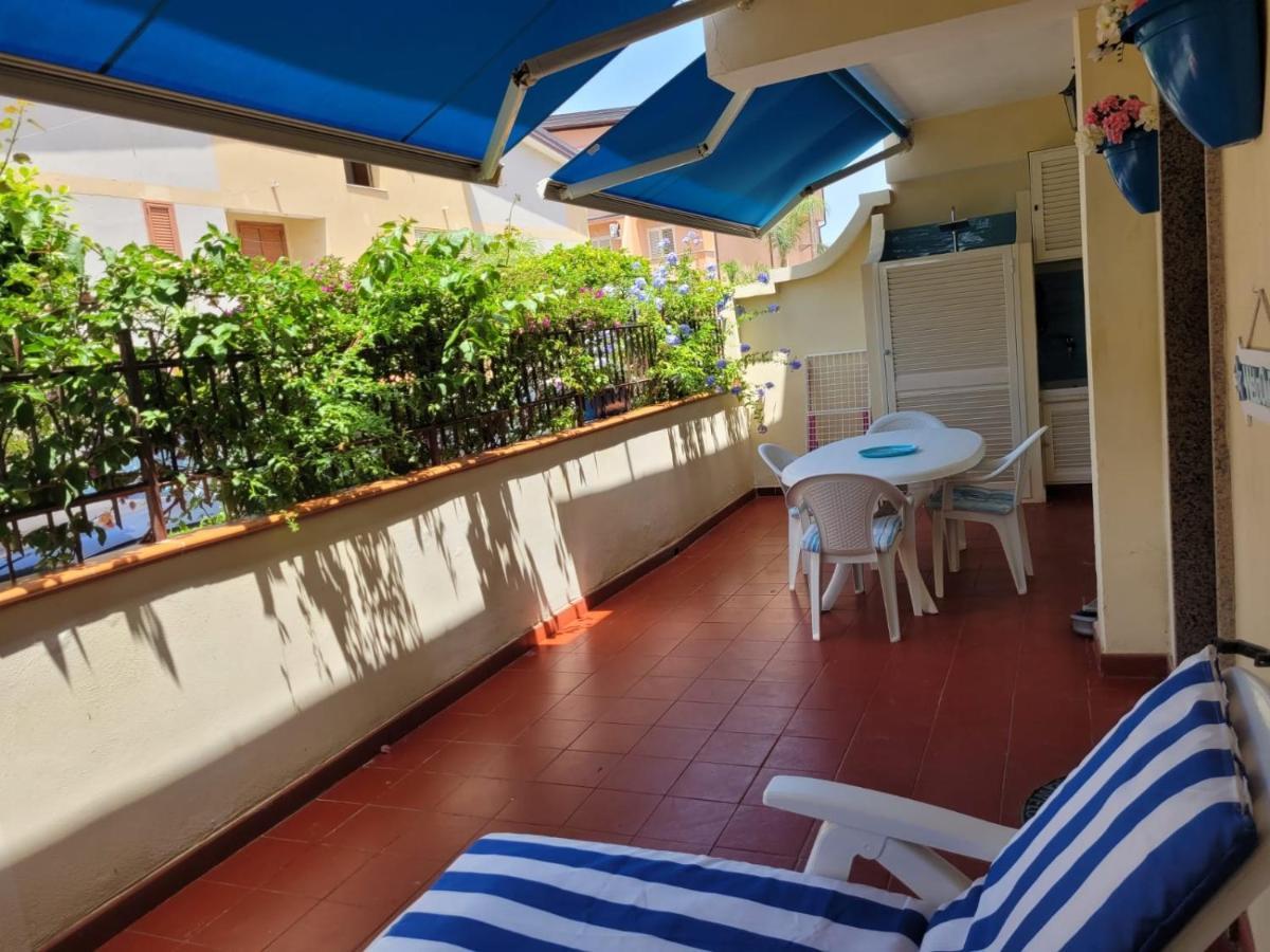 My Little House: Seaside With Patio And Parking Apartment *